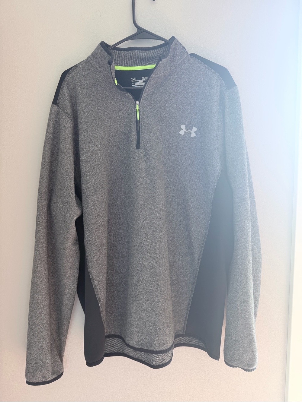 Under Armour Cold Gear , Gray & Black Quarter-Zip Performance Jacket